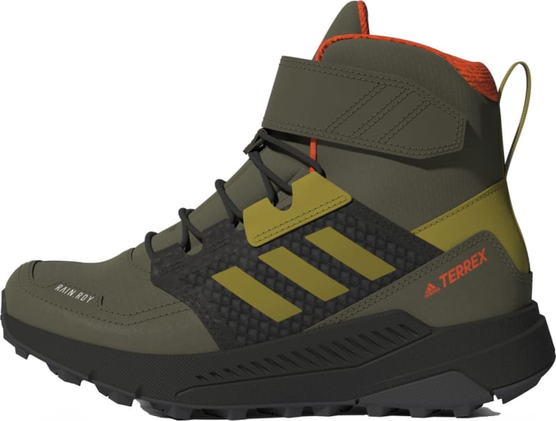 Kids’ Terrex Trailmaker High COLD.RDY Hiking Shoes
